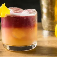 Jak przygotować zachwycające drinki warstwowe w domu krok po kroku