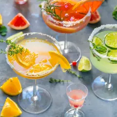 Proste i wyjątkowe drinki z wódką cytrynową – przepisy i inspiracje na każdą okazję