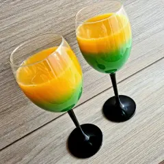 Najlepsze przepisy na drinki z syropem Blue Curacao, które zachwycą