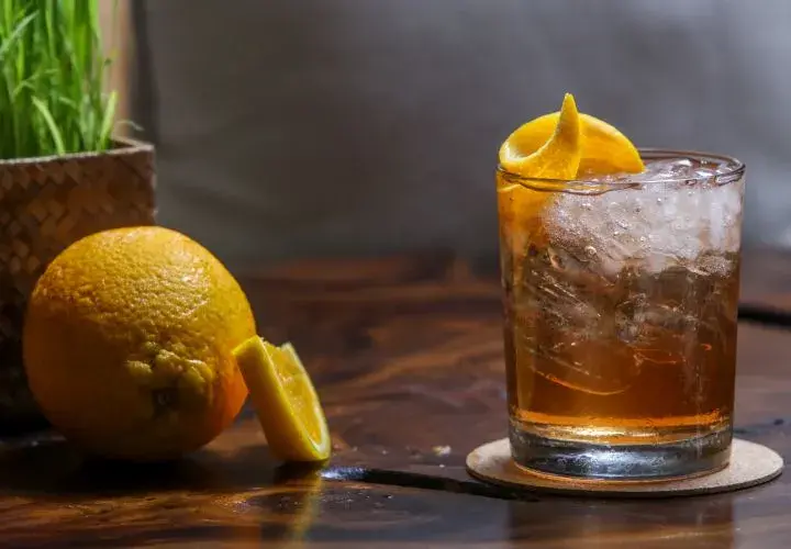 Najlepsze drinki z Ballantine's Brasil, które zaskoczą Twoje kubki smakowe