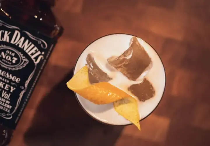 Najlepsze drinki z Jackiem Danielsem, które zaskoczą Twoich gości