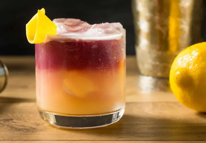 Jak przygotować zachwycające drinki warstwowe w domu krok po kroku