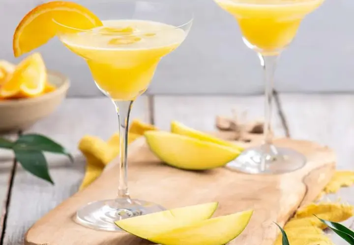 Najlepsze drinki na prosecco, które zaskoczą Twoich gości