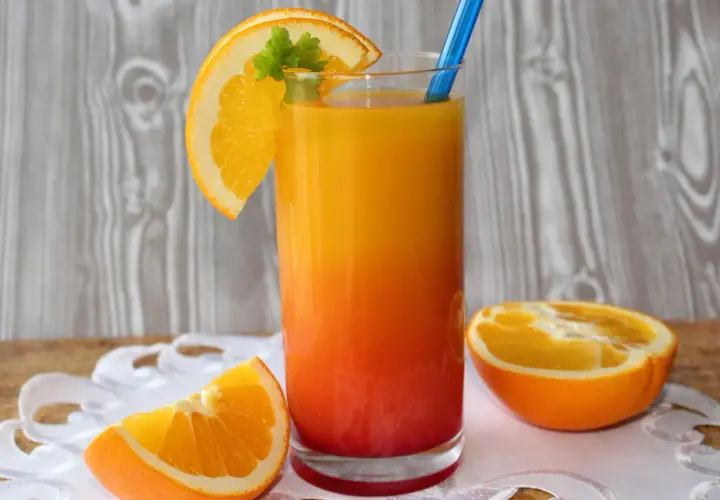 Najlepsze drinki z grenadiną i sokiem pomarańczowym, które musisz spróbować