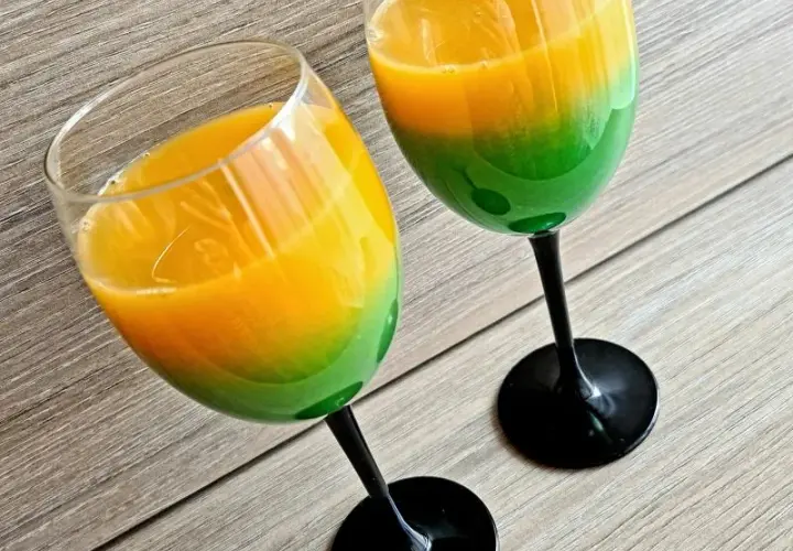 Najlepsze przepisy na drinki z syropem Blue Curacao, które zachwycą