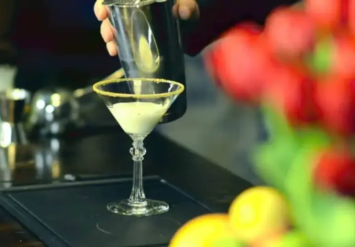 Najlepsze drinki z mlekiem skondensowanym, które zaskoczą Twoje podniebienie