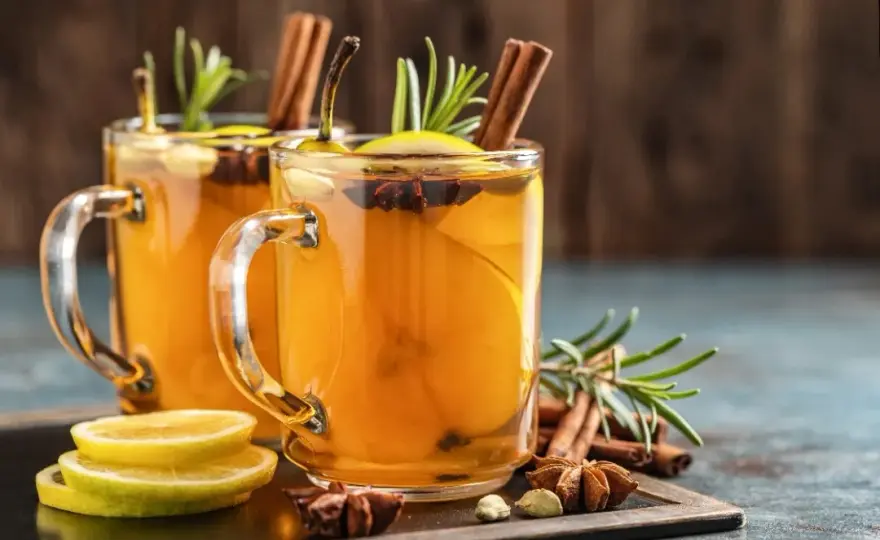 Rozgrzewające drinki zimowe, które pokochasz w chłodne dni