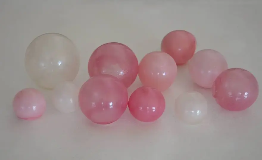 Jak zrobić balony z masy cukrowej, by zaskoczyć gości na imprezie