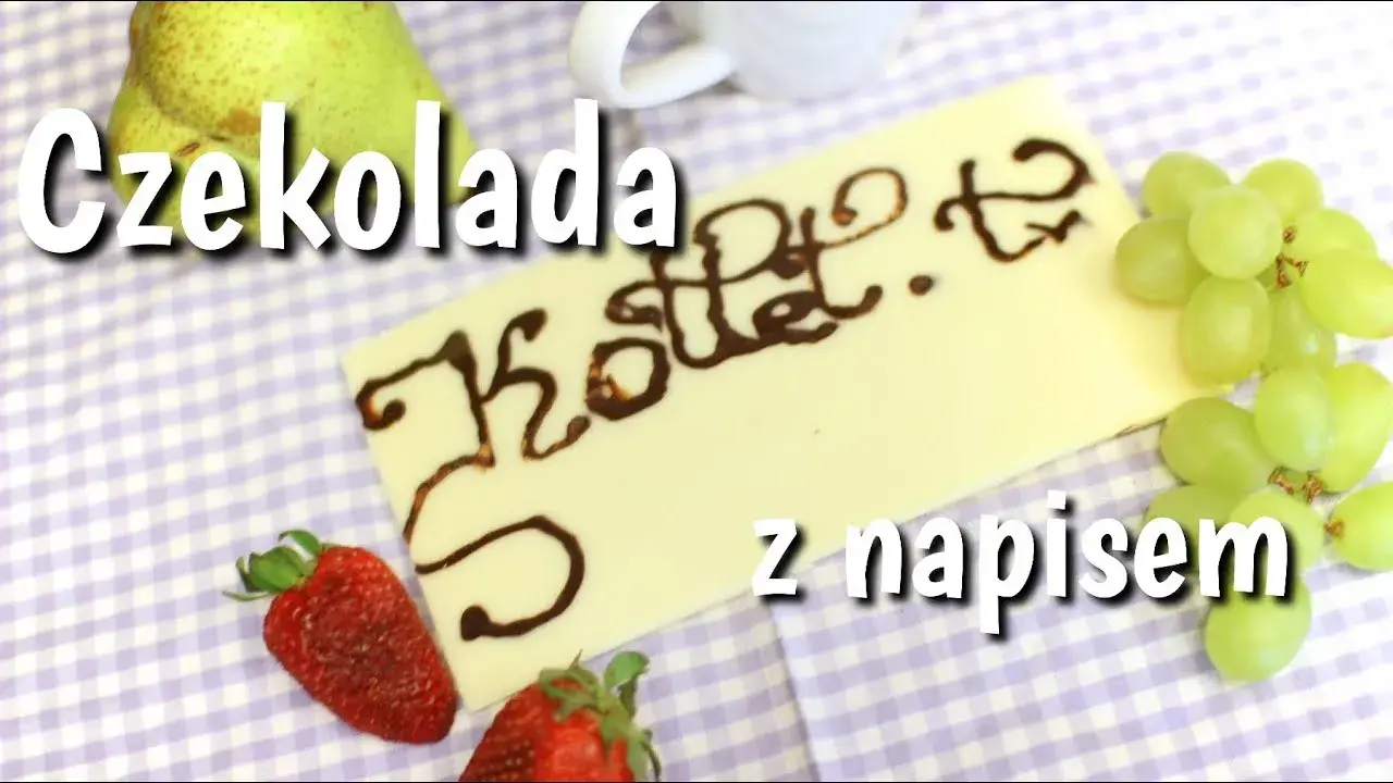 Jak zrobić literki z czekolady na tort - proste i efektowne sposoby
