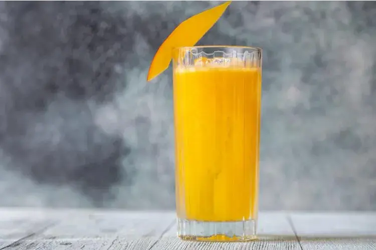 Pyszne drinki z syropem kokosowym, które zaskoczą Twoich gości
