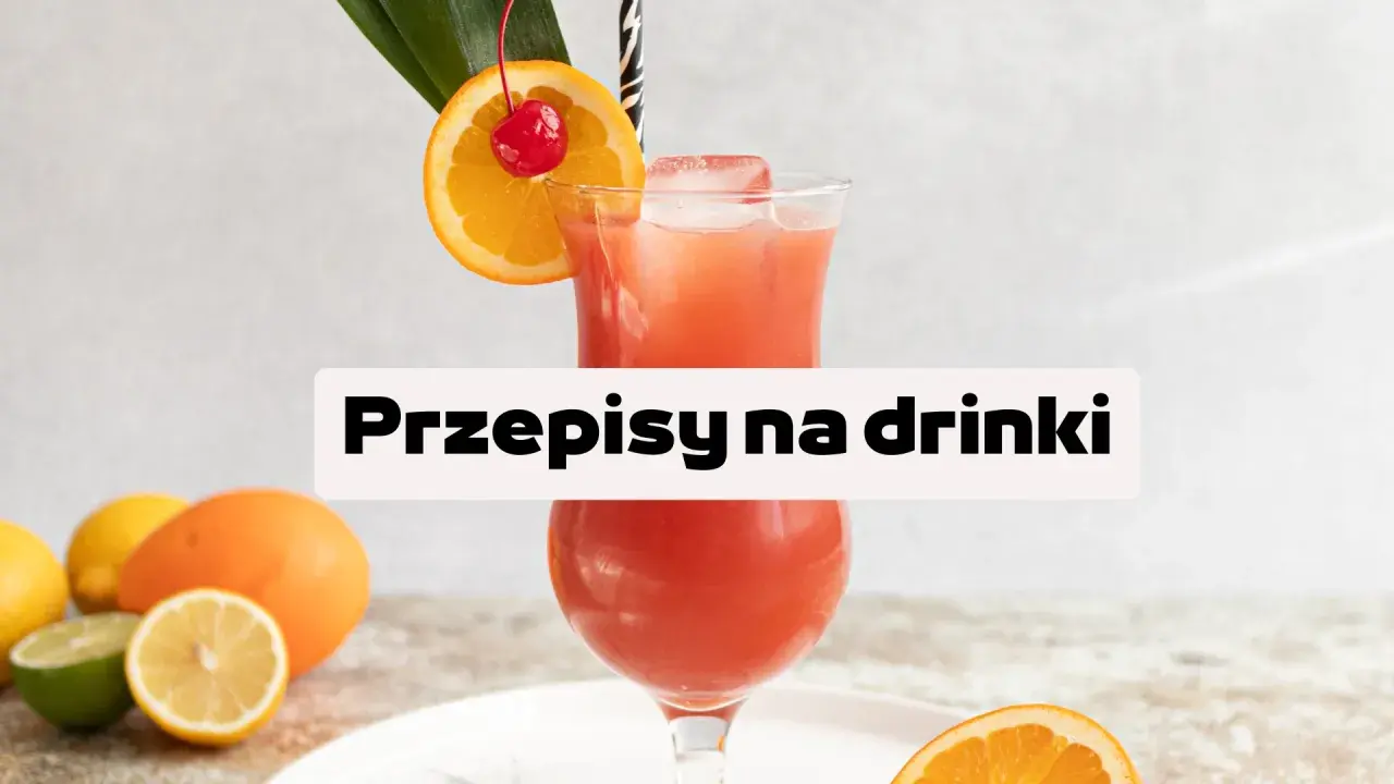 Kolorowy drink z pomarańczą i wiśnią, otoczony owocami cytrusowymi.