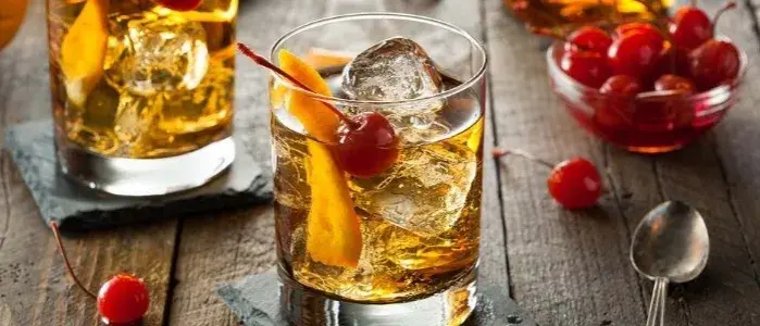 Najlepsze drinki z amaretto przepisy na wyjątkowe koktajle
